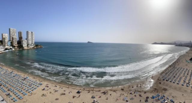 Precioso Apartamento A Estrenar En Primera Linea De Playa Бенидорм Екстериор снимка