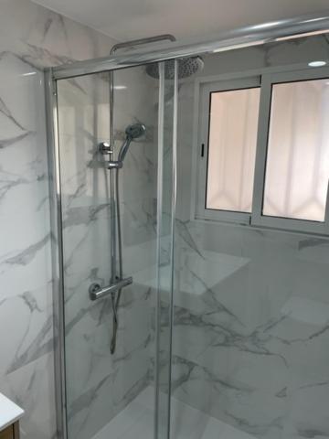 Precioso Apartamento A Estrenar En Primera Linea De Playa Бенидорм Екстериор снимка