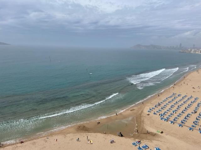 Precioso Apartamento A Estrenar En Primera Linea De Playa Бенидорм Екстериор снимка